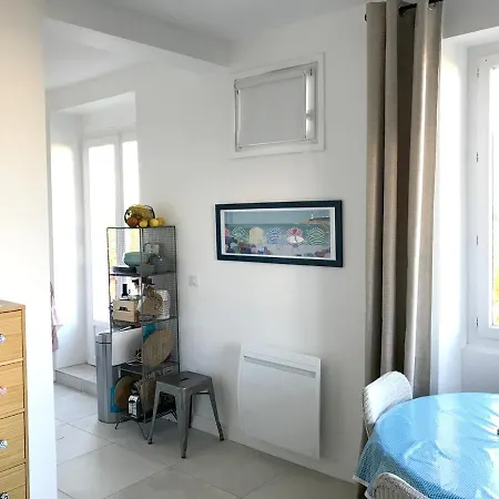 Apartman D'une A A 200 M De La Avec Vue Sur La Jardin Et Wifi Biarritz